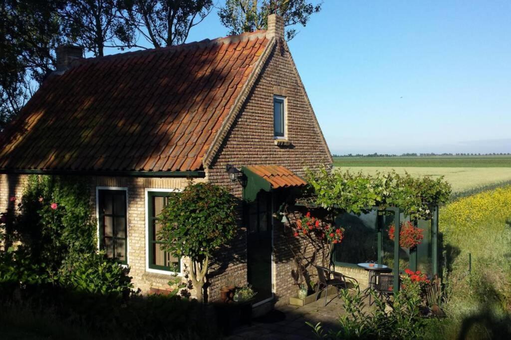 The Cottage - 2 Persoons Cottage Nabij Strand En Meer Zonnemaire Esterno foto